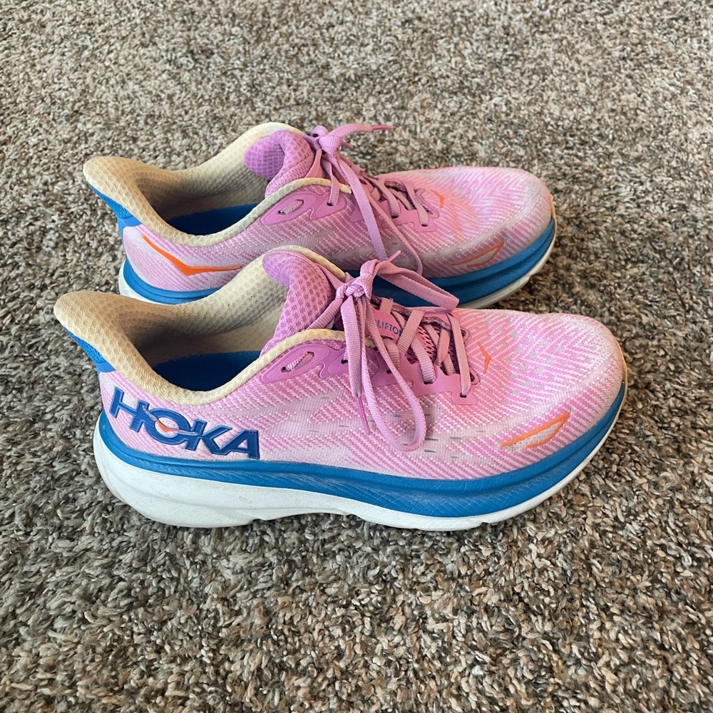 Hoka Women's Clifton 9